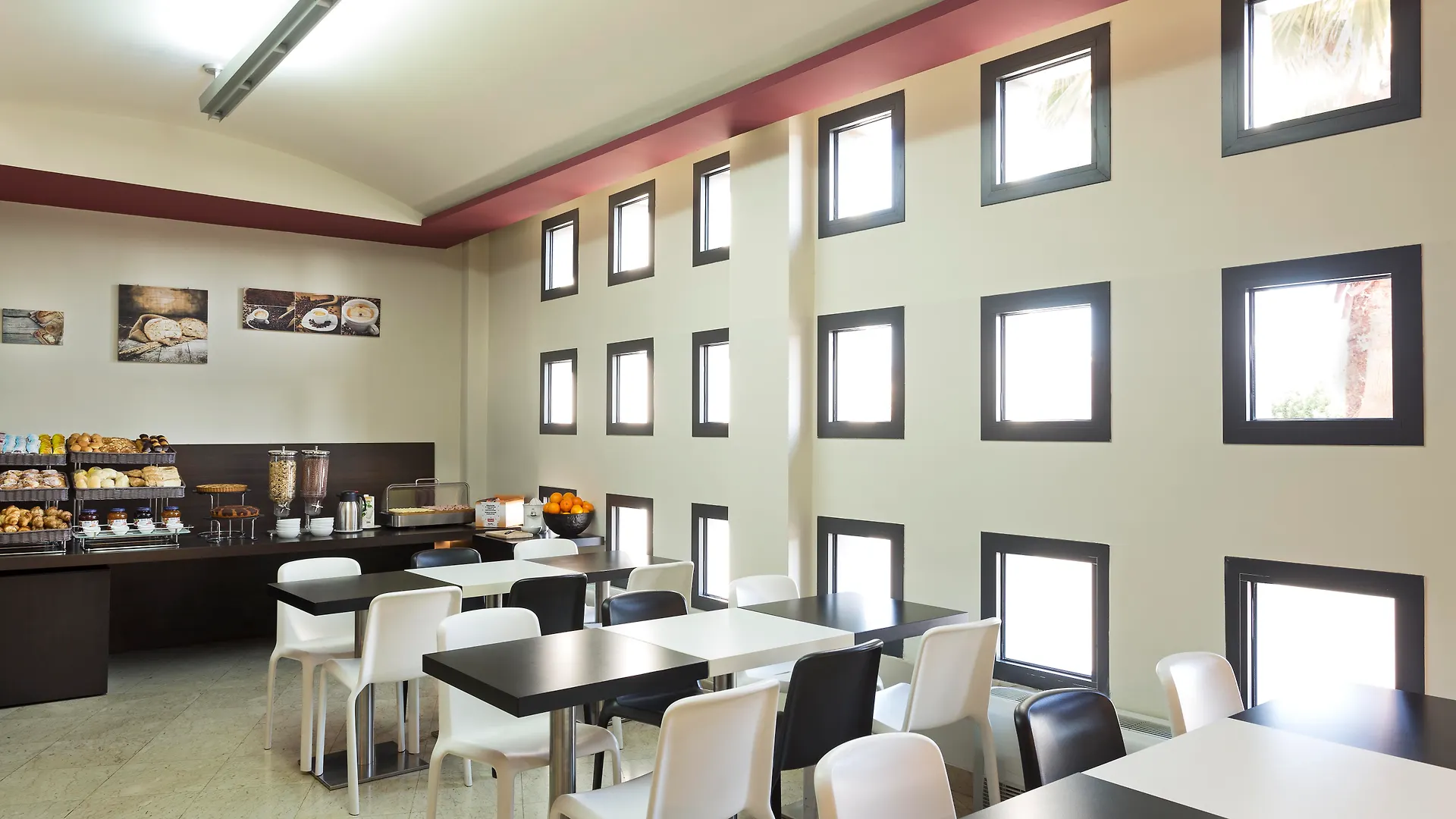 B&B Hotel Pisa Airport