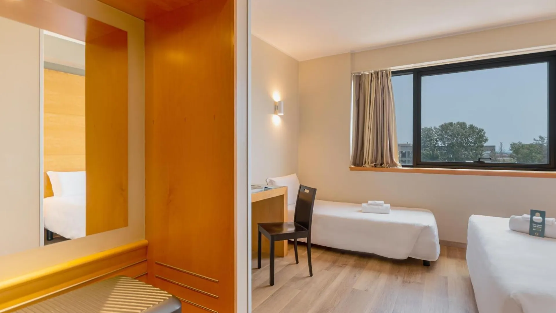 B&B Hotel Pisa Airport